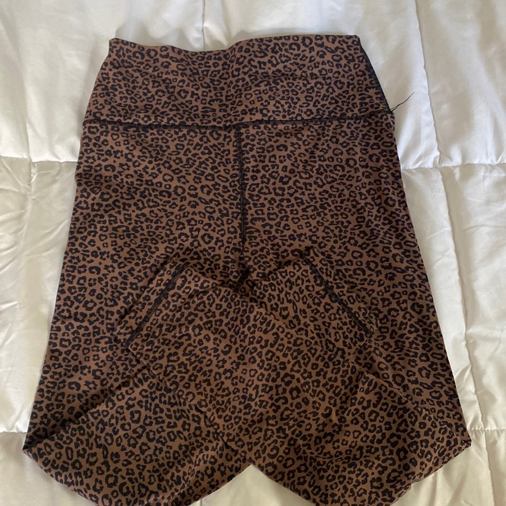 CRZ Yoga Naked Feeling Leopard Print Yoga Pants 25 Inches